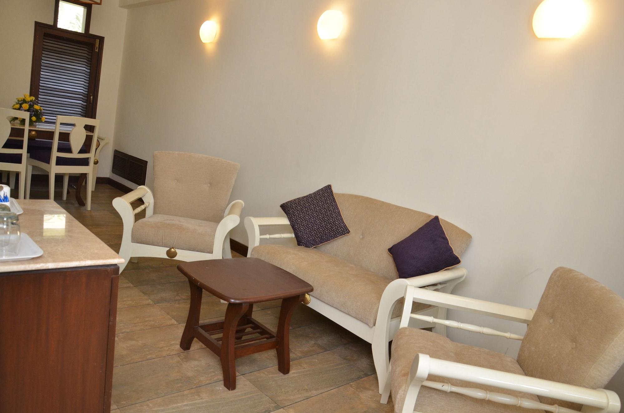 Sonesta Inns Beach Resort - Candolim Beach Экстерьер фото