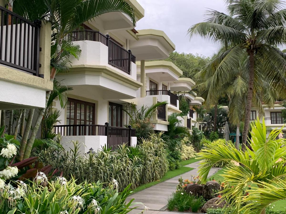 Sonesta Inns Beach Resort - Candolim Beach Экстерьер фото