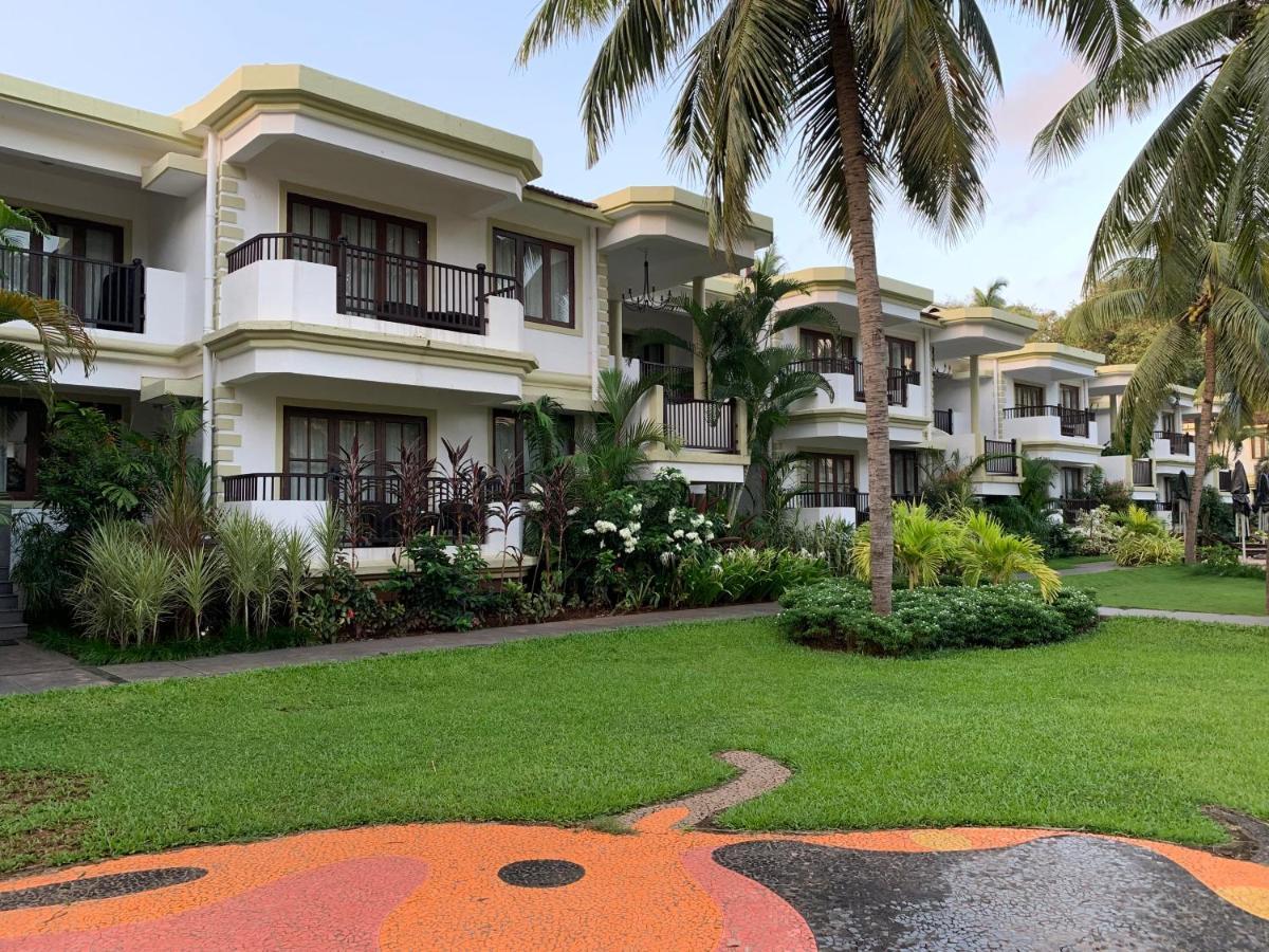 Sonesta Inns Beach Resort - Candolim Beach Экстерьер фото