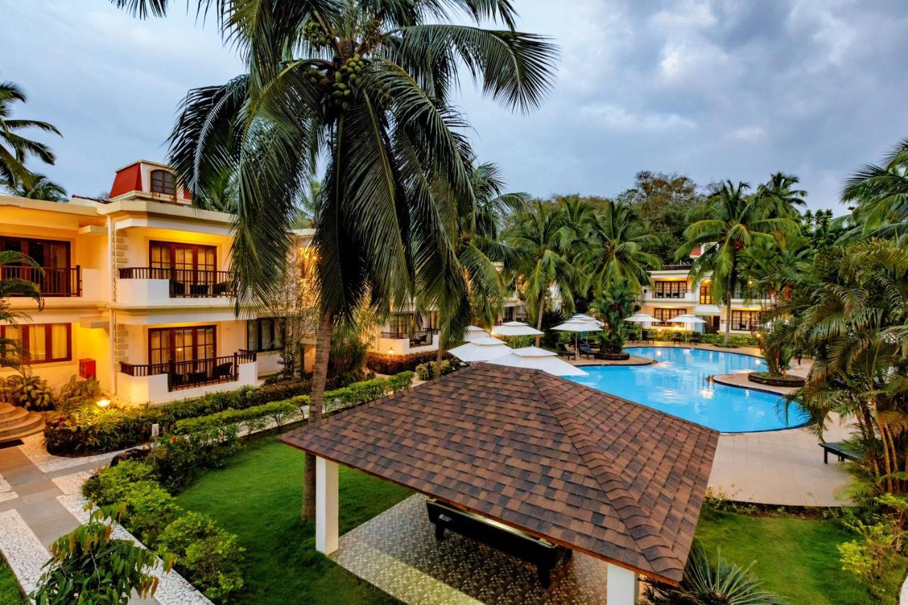 Sonesta Inns Beach Resort - Candolim Beach Экстерьер фото