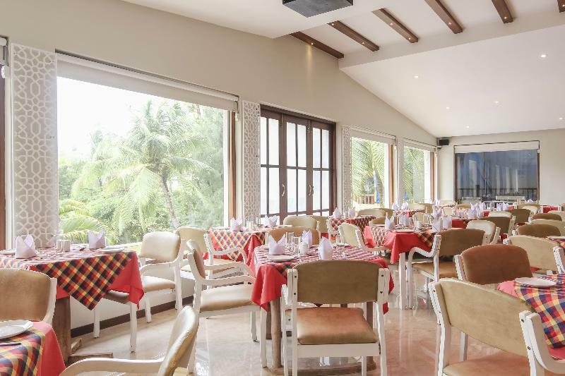 Sonesta Inns Beach Resort - Candolim Beach Экстерьер фото